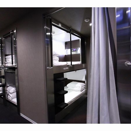 Capsule Hotel Valie Ebisucho Osaka Dış mekan fotoğraf