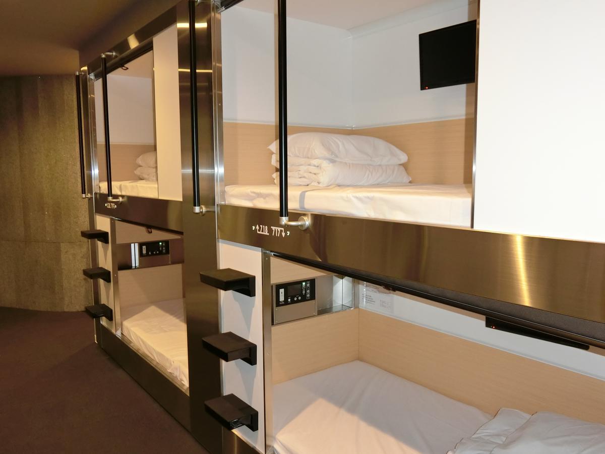 Capsule Hotel Valie Ebisucho Osaka Dış mekan fotoğraf