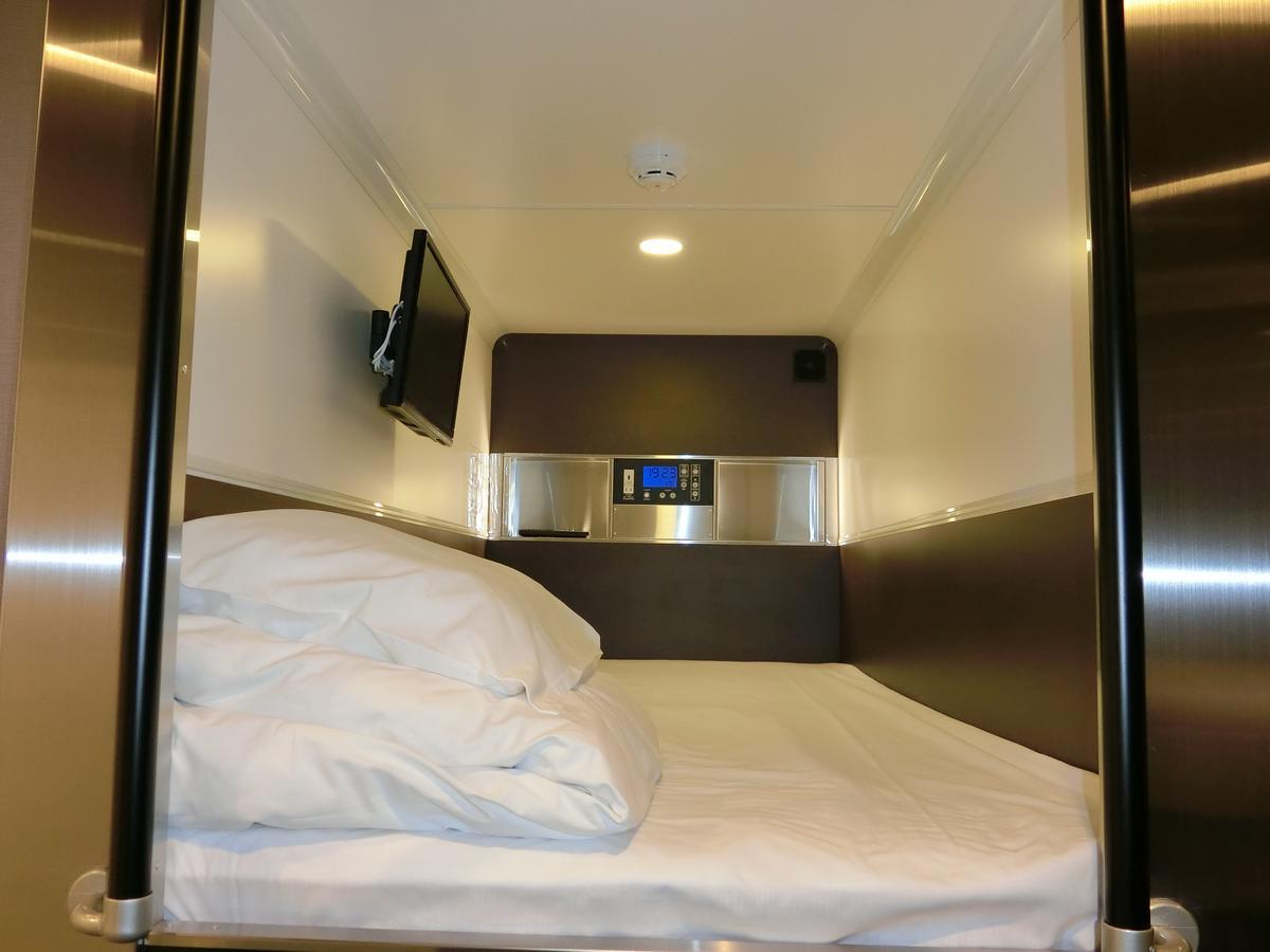 Capsule Hotel Valie Ebisucho Osaka Dış mekan fotoğraf