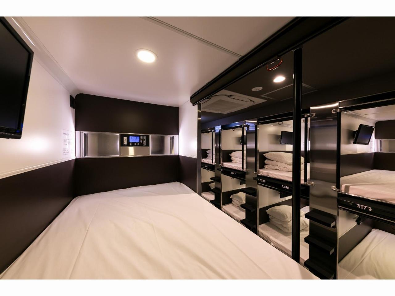 Capsule Hotel Valie Ebisucho Osaka Dış mekan fotoğraf
